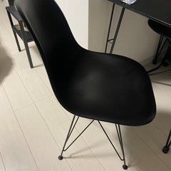 【引き取り決定】【中古】ニトリ　ダイニングテーブルセット　椅子付きの画像