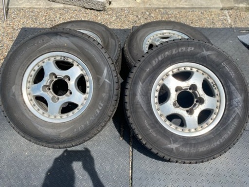 ランクル100 スタッドレス4本　PCD150 5穴