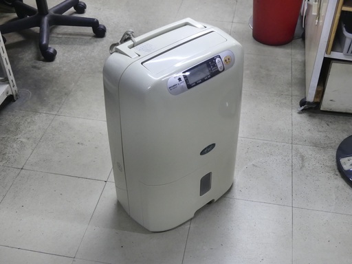3,000円／三菱除湿機。エアコン設置予定のないむさ苦しいお部屋に＾　カラッと快適環境