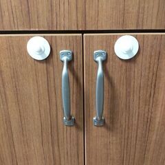 【無料】炊飯器台 レンジ台 食器棚の画像