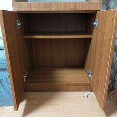 【無料】炊飯器台 レンジ台 食器棚の画像