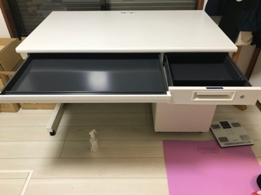 中古学習用デスク、オフィス用デスク