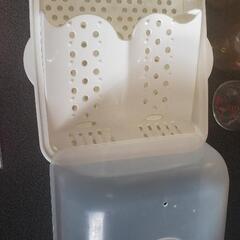 ピジョン    哺乳瓶4本    搾乳器の画像