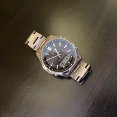 カシオ、ソーラー電波腕時計の画像