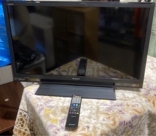 SHARP AQUOS 32型液晶テレビ 2013年製