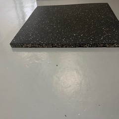 ゴムマット　トレーニングマット  50×50cm 25mm 厚 4枚
