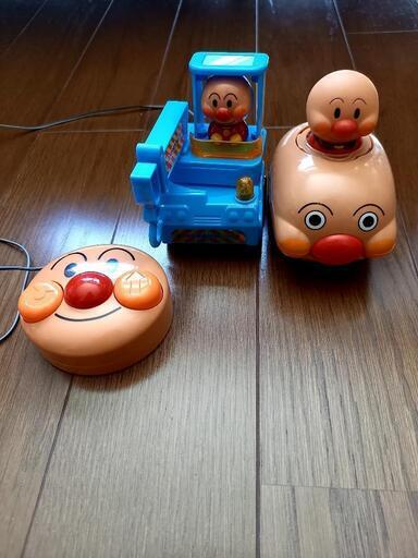アンパンマン号とクレーン車ラジコン