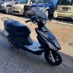 🌟総額10万円‼️🌟自賠責保険2年付⭕️🌟アドレス v125🌟マフラー、ステップ、ブレーキ等カスタム⭕️の画像