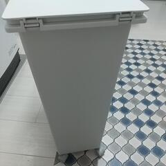 無印良品 ゴミ箱 コロ付きの画像