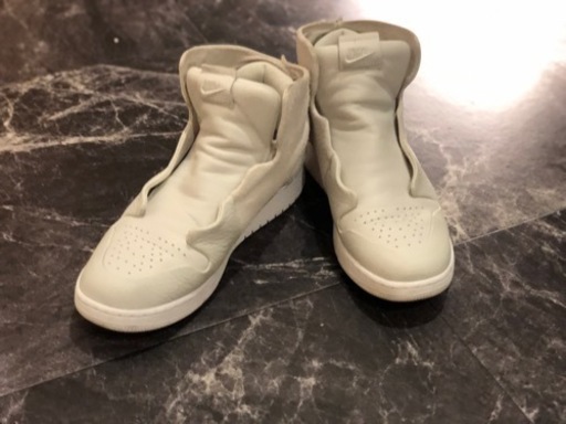 NIKE  スニーカー　　メンズ25cmレディース 26cm