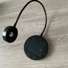 ソーラー充電式電気スタンド