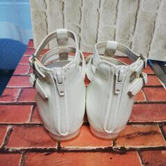 ジップアップサンダル👠の画像