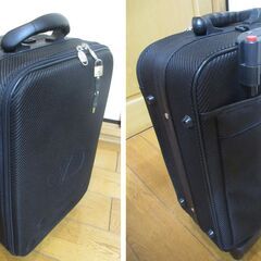 鍵付　De Fanal collection　スーツケース 　キャリーバック　H55cmW36cmD20cm　キャスター　伸縮ハンドル　ブラック　黒色　コンパクト　1泊から2泊の画像
