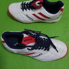 (値下げ)サターンFS 2 ホワイト mitre|マイター フットサルシューズの画像