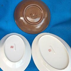   安くしました。全部で1000円です。 鉄瓶、コーヒーカップ5セット、皿3枚の画像