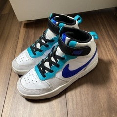 ナイキ　ハイカットシューズ