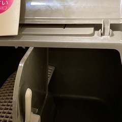 ネコトイレ　砂が飛び散らないの画像