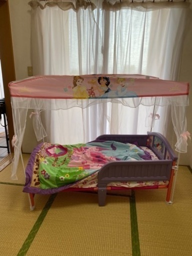 【値下げ】プリンセス　天蓋付き　幼児用ベッド
