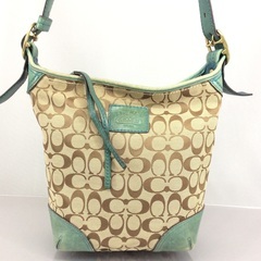 COACH コーチ ライトブルーレザー×シグネチャー ななめがけ...