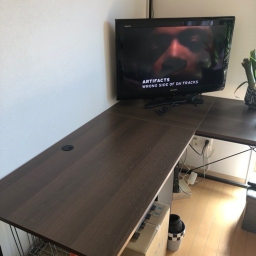 L字テーブル