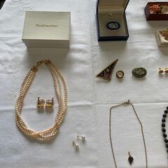 WEDGWOODブローチ他　宝飾品の画像
