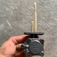 ゼファー400 ガソリンコックの画像