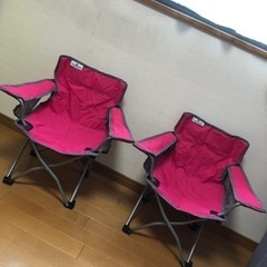 キャンプに可愛いイス２つセット