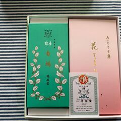 扇子、線香・ろうそく（鳩居堂）、懐紙の画像