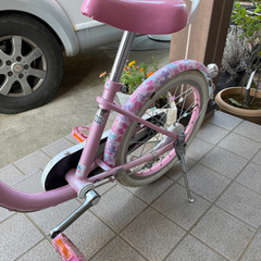 シライ様様　 受付修了‼️ 子供自転車　リボン柄　メゾピアノ×あさひの画像