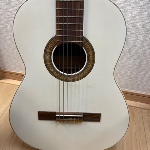 白いギター ミスズ楽器