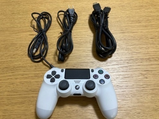 PS4 Pro 1TB本体