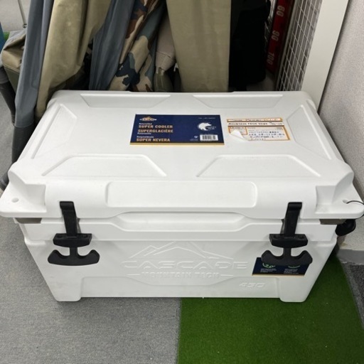 CASCADE MOUNTAIN TECH 45QT クーラーボックス RC-45-WH-C　お値下げしました！