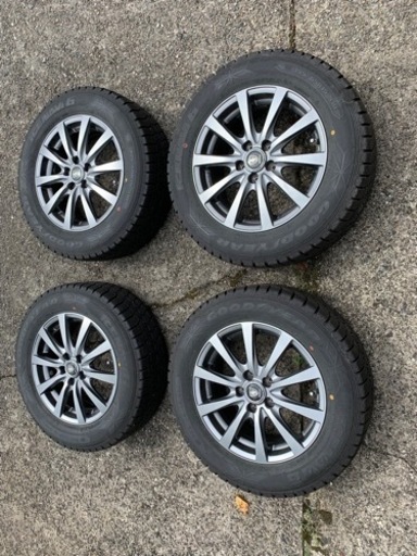 スタッドレスタイヤ(メタリックグレー)