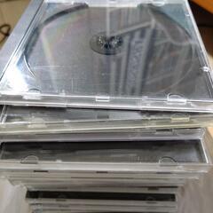 からのCDケース、たくさんあります。もらってください。