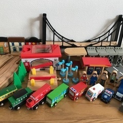 【お買得！おまけ付き‼︎】トイザらス　ロード＆トレインセット！