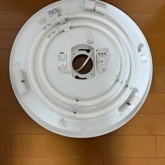 【差し上げます】照明（LEDではありません）の画像