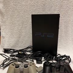 【交渉中】プレステ2本体、メモリーカード2枚、ソフト4枚セットの画像