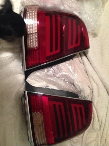 マジェスタ　テール　加工　アクリル