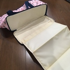 おむつ替えシート付き　マザーズバッグの画像