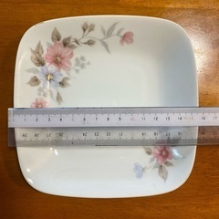 お皿8枚の画像