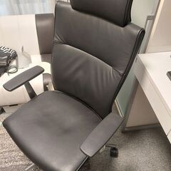 KOKUYO Punto ハイバックチェア 革張り ヘッドレスト付
