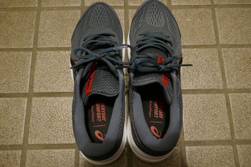 asics アシックス　ランニングシューズ　スニーカー　27－28ｃｍ　1回使用したのみ