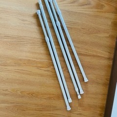 突っ張り棒、ケーブル隠し（貼るタイプ）　小物ラック