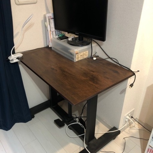 可動式スタンドデスク