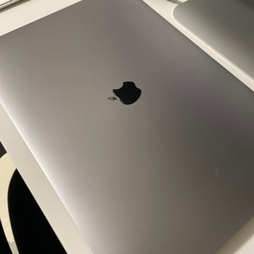 16インチ MacBook Pro 6コアIntel Core i7 整備済製品
