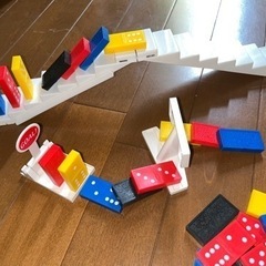 皆んなで遊べるドミノ倒しの牌(ばい)です！