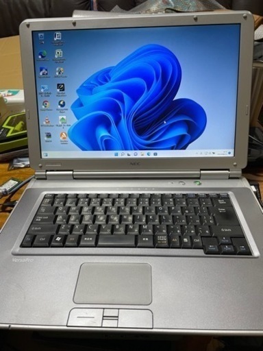 NEC  CPU Core i5　Windows11　SSD搭載　15インチノートパソコン