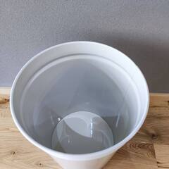 【美品】ゴミ箱　ぶんぶく テーパーバケット 7.3L アイボリーの画像