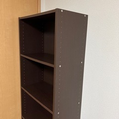 【川越】無料です！茶色の大きい棚の画像