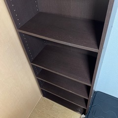 【川越】無料です！茶色の大きい棚の画像